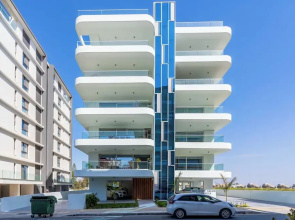 Aelia Chic 2-BR Apt & Balcony in Larnaca