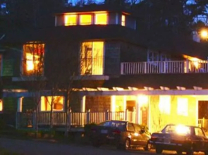 Salmonberry Inn & Beach House