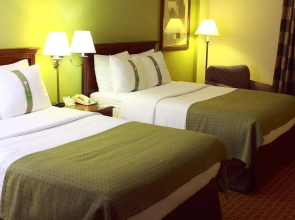 Garden Plaza Hotel