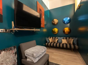 Own Jacuzzi+ Sauna+ 2Bd+A/C+Netflix+Center