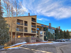 Newly Remodeled Ski-In Ski-Out Right By The Lift - FP304 by RedAwning