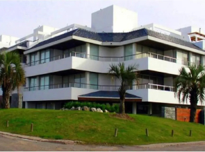 Esturion de Montoya - La Barra - Punta del Este - 4 pasajeros