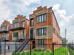 3 Beds, 2BA Condo NearDowntown & Park by AllSet Turnover