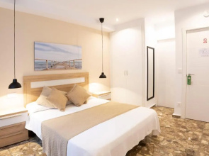 Room Boutique 32