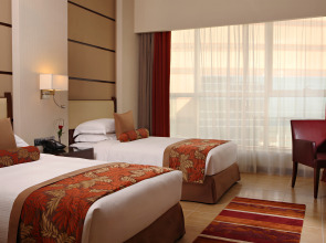 Отель Khalidiya Palace Rayhaan by Rotana 