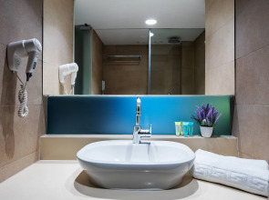 Angela Downtown Hotel