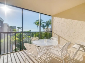 Sea Oats 231 2 Bedroom Condo by RedAwning