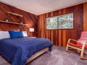 Cozy Treehouse