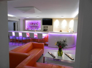 Sunrise Hotel
