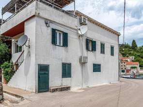 Stunning Apartment in Luka With Jacuzzi, Wifi and 4 Bedrooms
