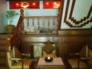 Hotel by the Red Canal