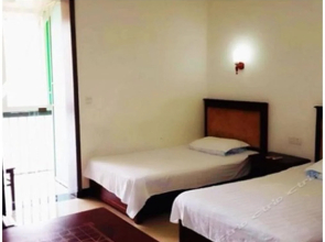 Qianshan Yake Express Inn