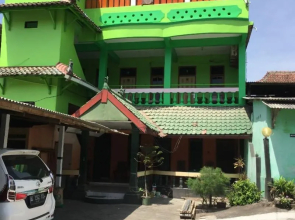 Hotel Trias Parangtritis by ZUZU