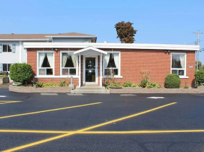 Super 8 by Wyndham Pembroke