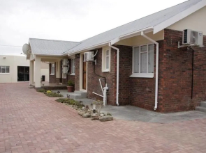 Laings Lodge