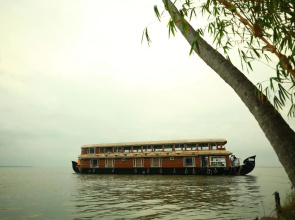 Casino Houseboats