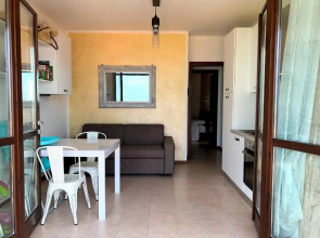 La Quiete 07 lake view Apartment by Gardadomusmea