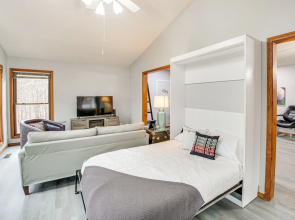 'stay and Play' - Hot Springs Village Home!