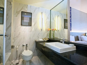 The Royal Paradise Hotel & Spa