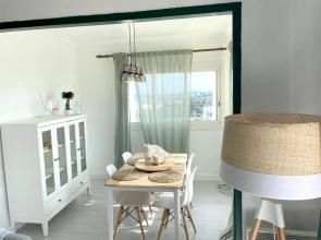 Appartement de 2 chambres avec vue sur la mer balcon et wifi a Toulon a 5 km de la plage