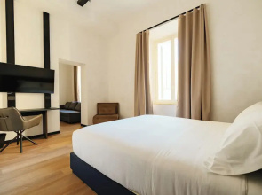 Cavour Suites