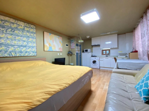 Kang's Apartments in Central Seoul