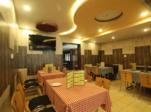 OYO 3271 Hotel Jaysanthi