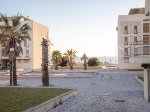 Marginal Oceanica Apartment