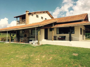 Chácara com wifi e piscina em São José dos Campos