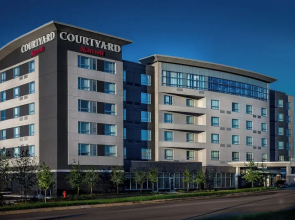 Courtyard Winnipeg Airport