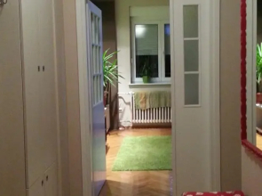 Green Apple Apartment