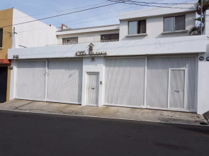 Casa Blanca Inn Hotel