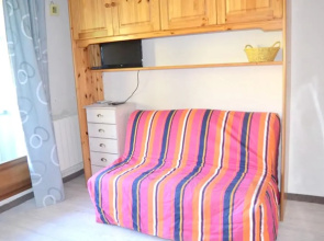 Studio in Allos, With Wonderful Mountain View and Furnished Balcony - 100 m From the Slopes