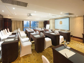 Paramount Gallery Hotel