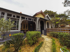 Manly Waves Hotel
