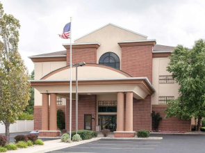 Quality Inn & Suites Niles