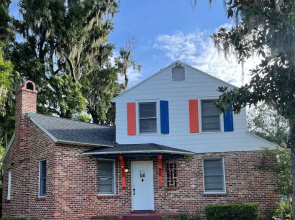 Iconic Gainesville Home- 4 Bedrooms