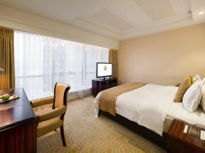 Paramount Gallery Hotel