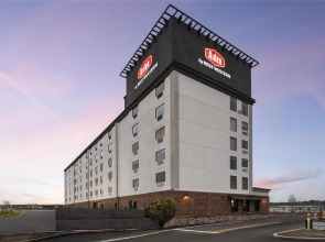 Best Western Plus Newark Airport West