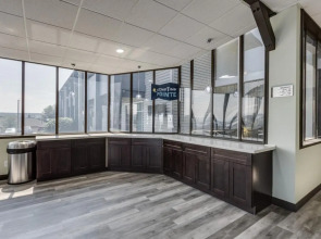 Days Inn & Suites by Wyndham Spokane