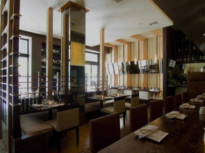 Отель Amsterdam Court