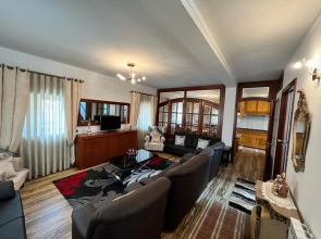 Stunning 4-bed House