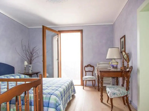 Authentic 3 bed Apartment With Amazing Lake Views
