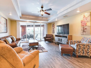 Riverfront Bullhead City Condo Near Casinos!