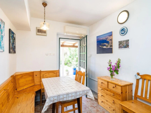 Amazing Apartment in Cavtat With Wifi and 2 Bedrooms