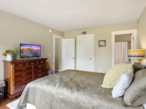 Perfect Resort Retreat Close to Everything