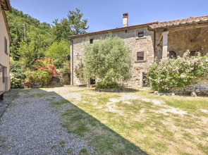 Comfortable Home in San Godenzo near Lake