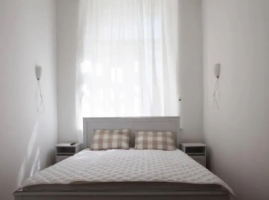 Oh So Indie House Hostel