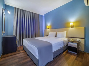 Royalisa City Apart Hotel