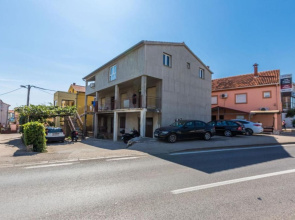 Cozy Three Bedroom Apartment With Terrace in Zadar